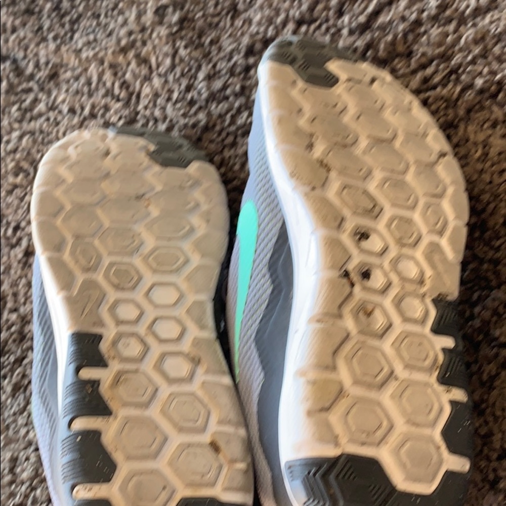Nike’s - Picture 5 of 5